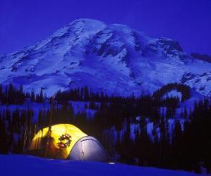 пазл Палатке в горах на праздники